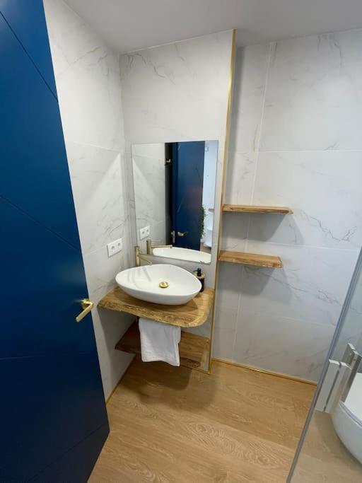Glamour Suite Con Vistas Panoramicas Mar Y Montana Torremolinos Exterior photo